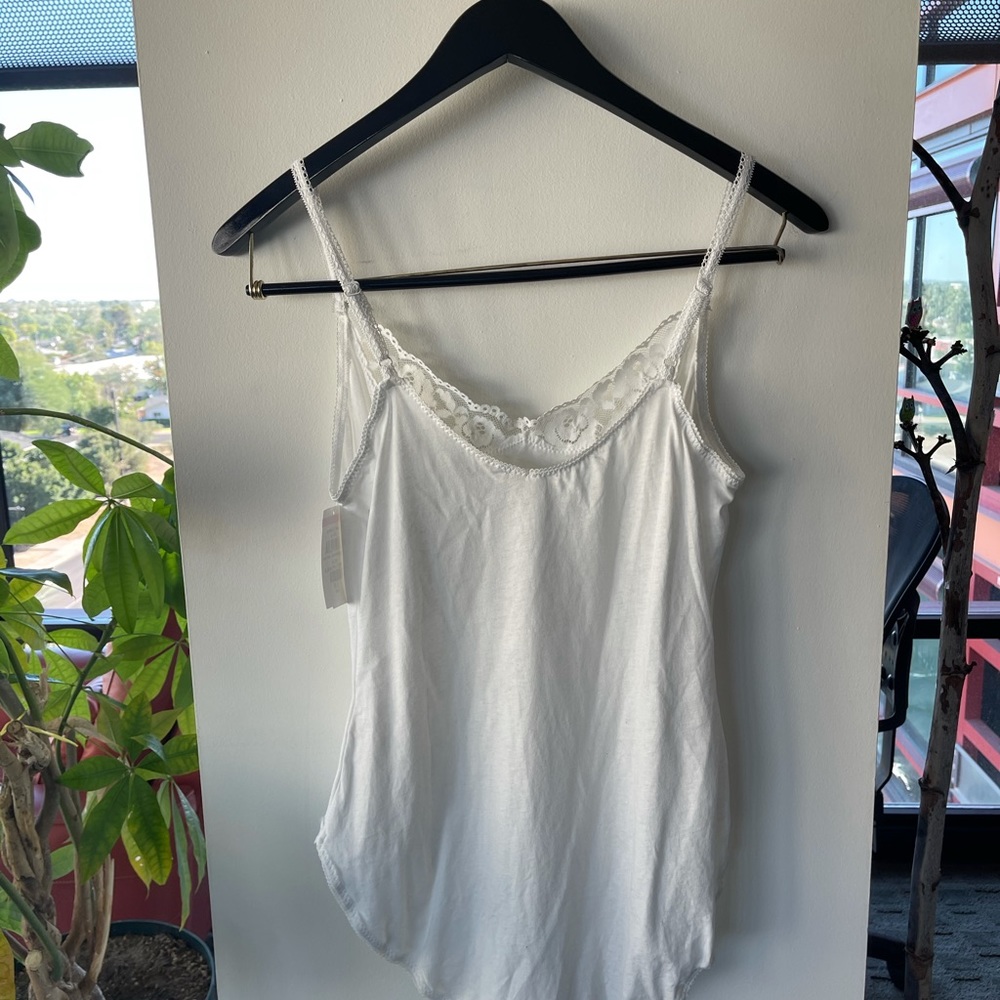 Free People- Intimately Fp Side Of Sass Lace Trim Bodysuit In White NWOT - Picture 3 of 4